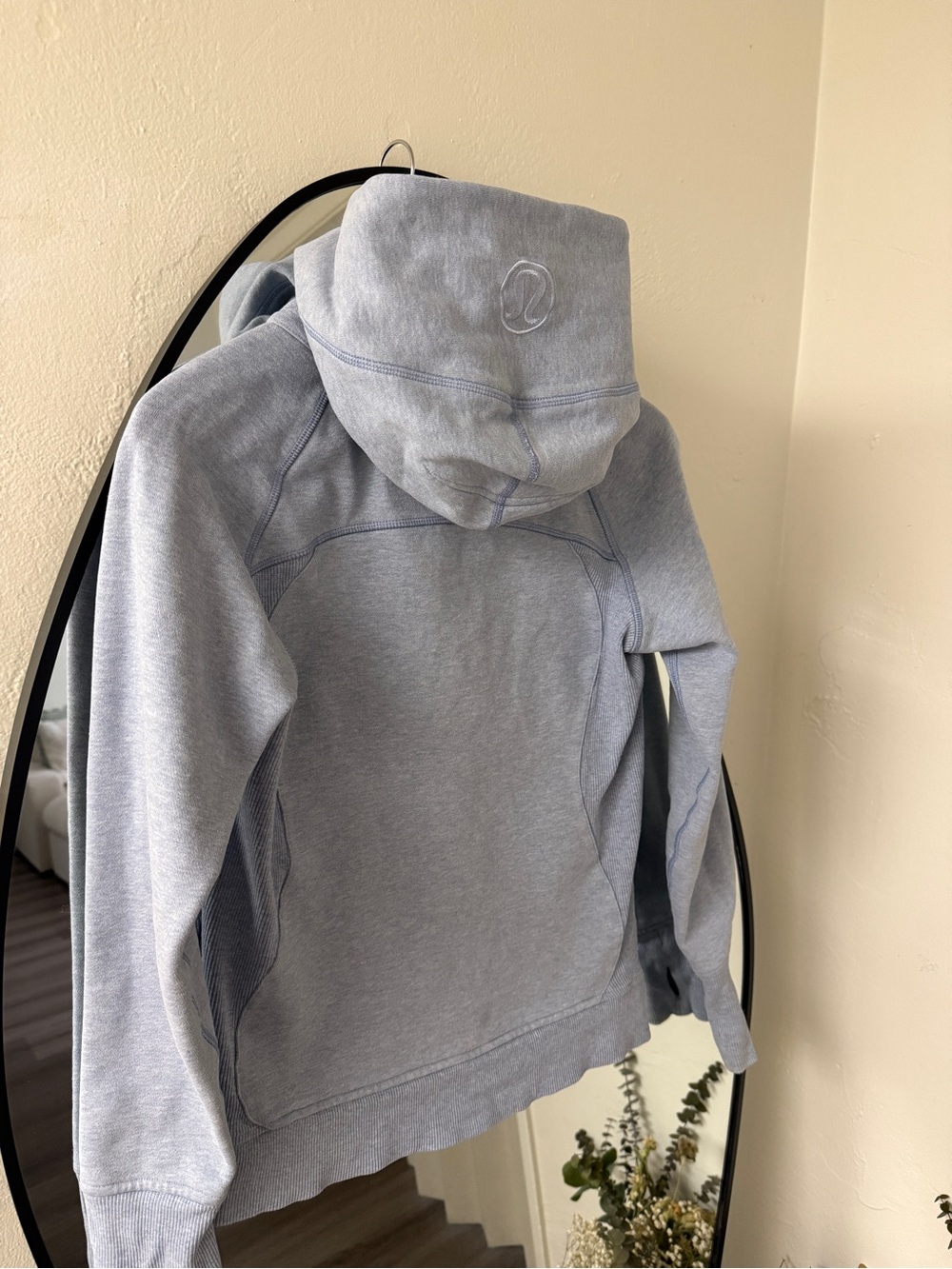 Lululemon Scuba Hoodie III
Heathered Lullaby